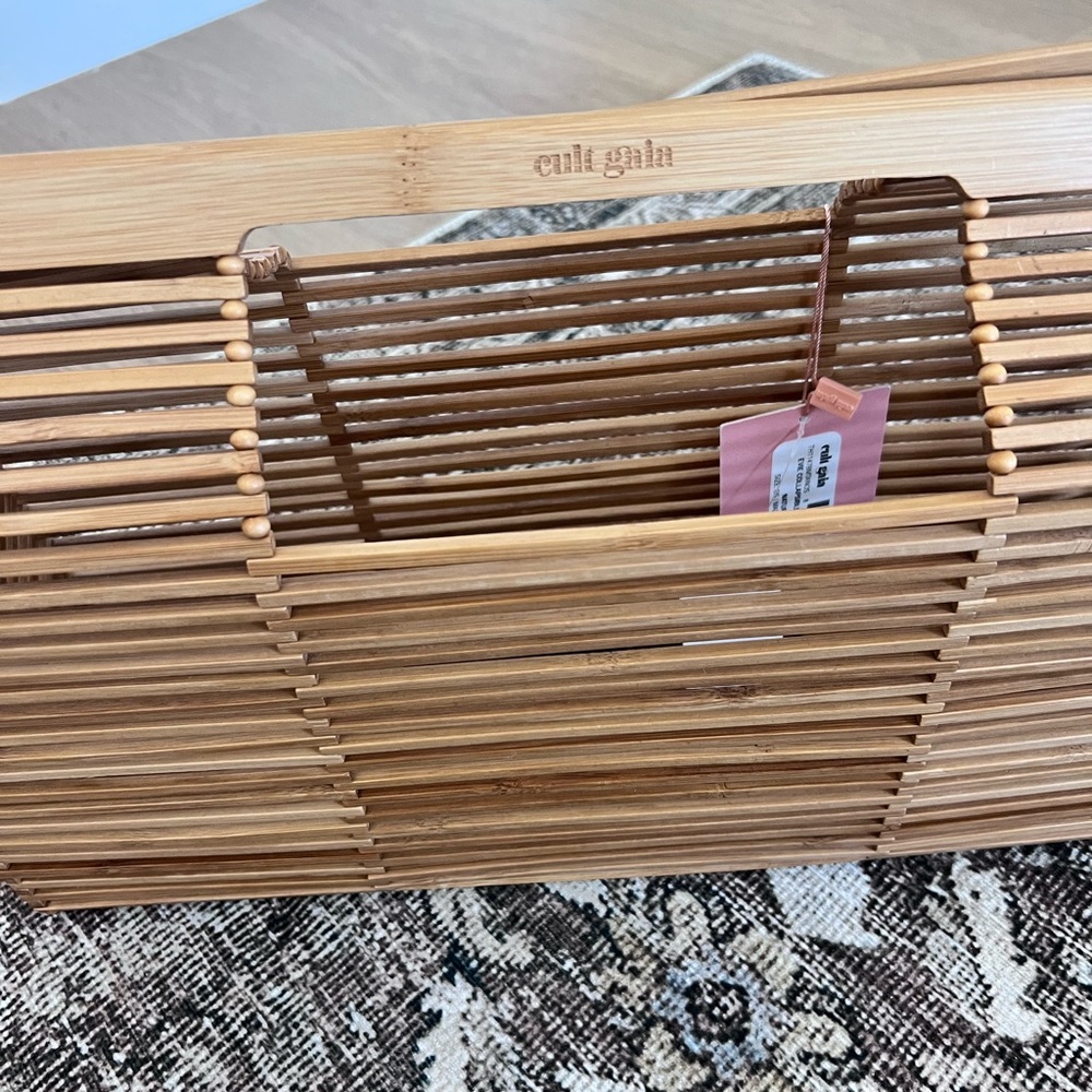 Cult Gaia Evie Collapsable Bag NWT - Picture 3 of 6